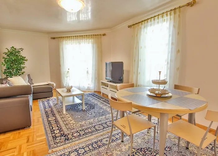 Διαμέρισμα Gala With Balcony And Private Parking Πόρετς