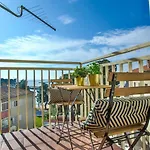 Lägenhet Gala With Balcony And Private Parking *