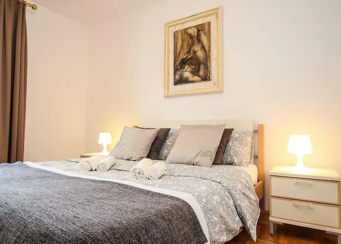 Lejlighed Gala With Balcony And Private Parking *